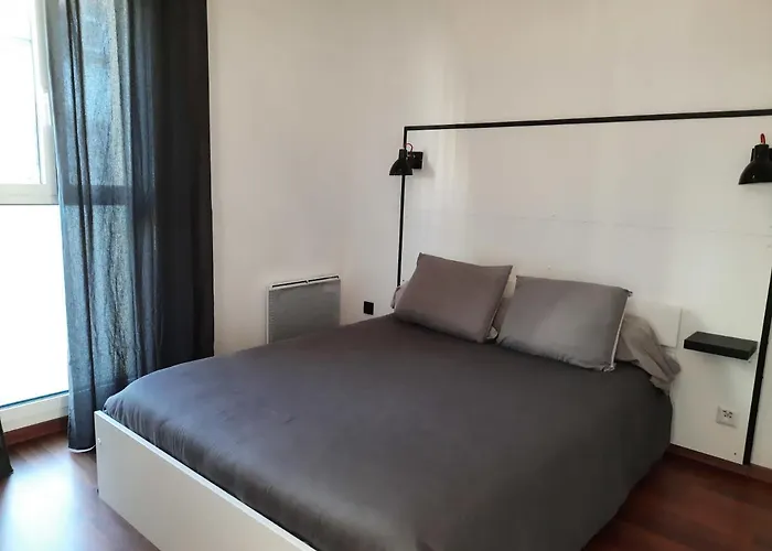 Ty Nevet - Appartement Avec Balcon Et Parking Prive